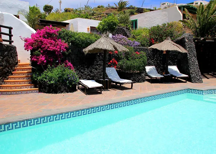 Roco 3 - Grosser Pool, Sauna, Meerblick, Entspannung Fuer 2 Personen