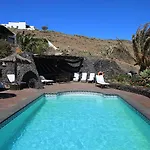 Roco 3 - Grosser Pool, Sauna, Meerblick, Entspannung Fuer 2 Personen *