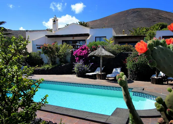 Roco 3 - Grosser Pool, Sauna, Meerblick, Entspannung Fuer 2 Personen דירה *